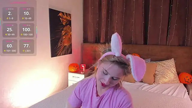 odelynbrower online show from October 27, 12:11 am