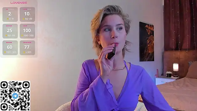 odelynbrower online show from October 6, 12:12 am