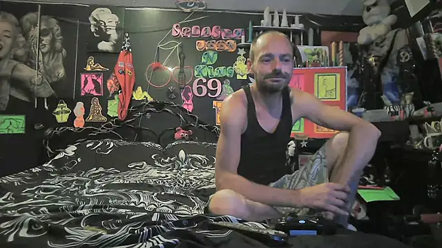 Splash Queen420 online show from June 1, 11:59 pm