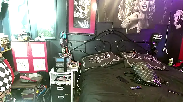 Splash Queen420 online show from December 15, 6:19 am