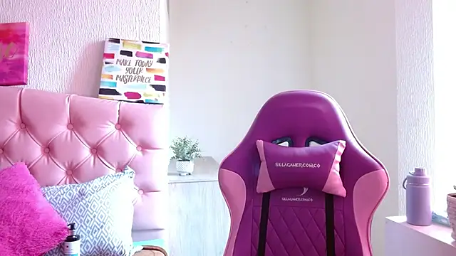 Emma-Flowers online show from September 28, 7:21 pm