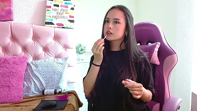 Emma-Flowers online show from September 26, 7:32 pm