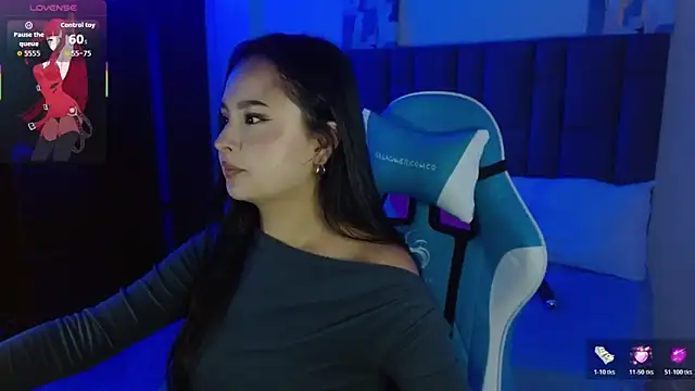 Emma-Flowers online show from December 4, 7:46 pm