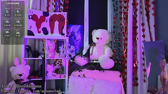  Anna Nolan  online show from February 8, 8:01 am