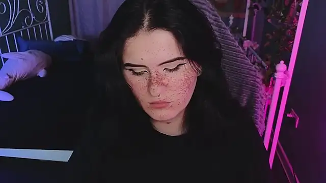 Dark Shine online show from November 12, 6:06 am