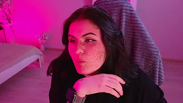 Dark Shine online show from February 4, 8:48 pm