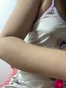 Snapshot of SiennaQueen18 chatting on September 16, 5:36 pm SiennaQueen18 online show from September 16, 5:36 pm