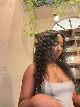 alisonn moon online show from January 9, 11:00 pm