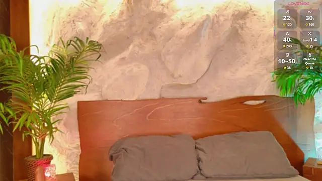 alisonn moon online show from March 19, 10:32 pm