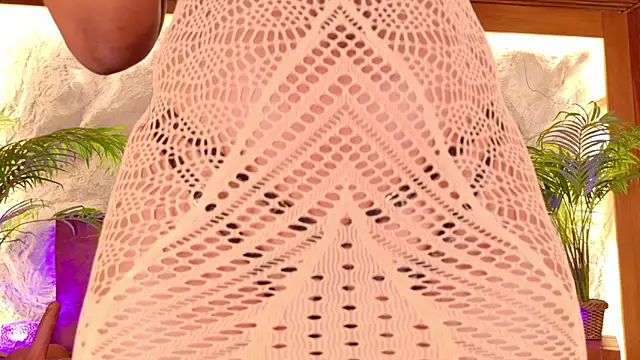 alisonn moon online show from February 17, 10:40 pm