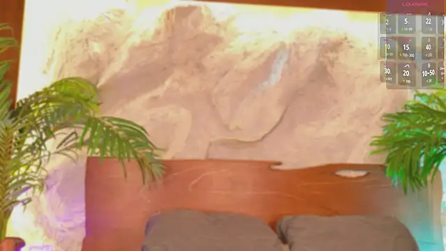 alisonn moon online show from March 28, 10:22 pm