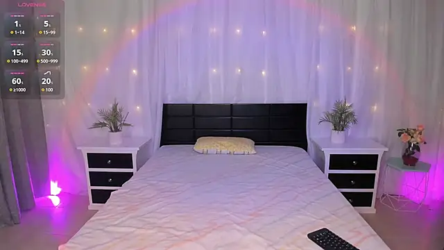 Evolet Bee online show from October 29, 2:27 pm