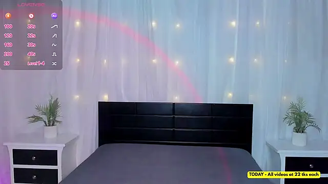 Snapshot of Evolet_Bee chatting on May 20, 12:35 pm Evolet Bee online show from May 20, 12:35 pm