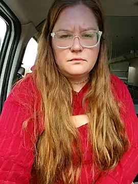 Snapshot of Love86Emily chatting on October 26, 3:34 pm Love86Emily online show from October 26, 3:34 pm