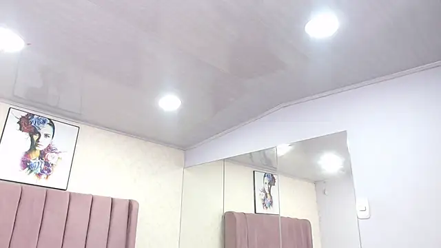 AriannaAdames online show from April 18, 12:18 pm