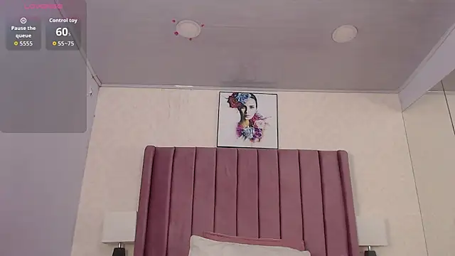 Snapshot of AriannaAdames chatting on June 20, 1:49 pm AriannaAdames online show from June 20, 1:49 pm