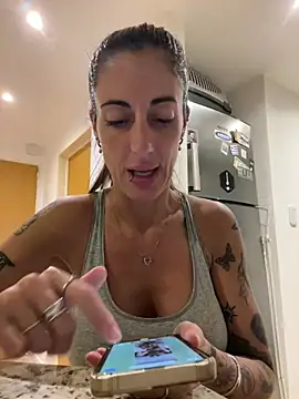 ferchule7 online show from April 15, 12:49 am