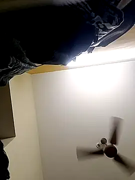 Snapshot of stylomilo1108 chatting on October 25, 5:06 am stylomilo1108 online show from October 25, 5:06 am