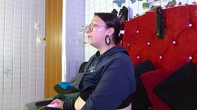 Snapshot of Susanahotsexxx chatting on September 26, 11:33 pm Susanahotsexxx online show from September 26, 11:33 pm