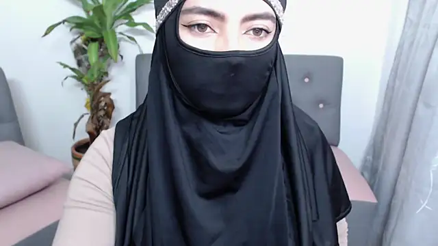 Snapshot of jade_nassar chatting on October 3, 8:10 pm jade nassar online show from October 3, 8:10 pm