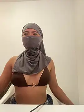 jade nassar online show from April 23, 1:35 pm
