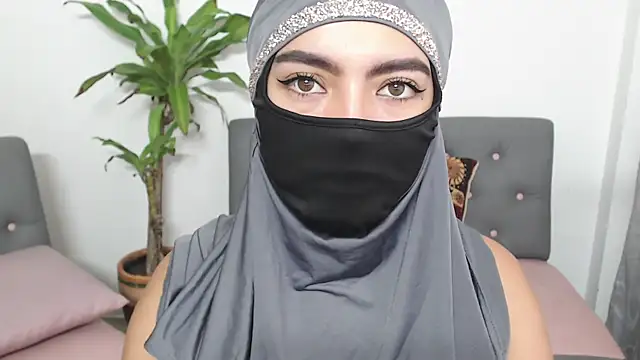 Snapshot of jade_nassar chatting on October 14, 7:47 pm jade nassar online show from October 14, 7:47 pm