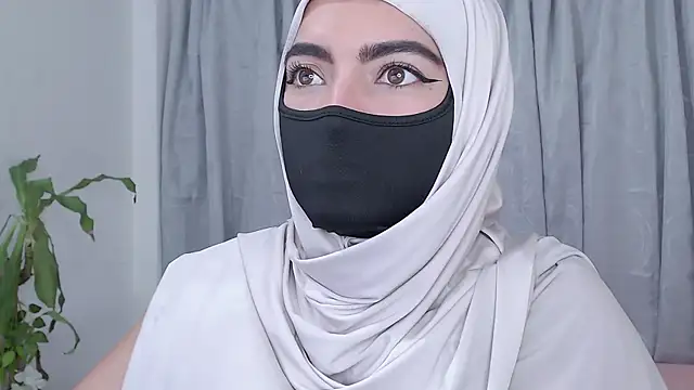 jade nassar online show from March 16, 11:18 pm