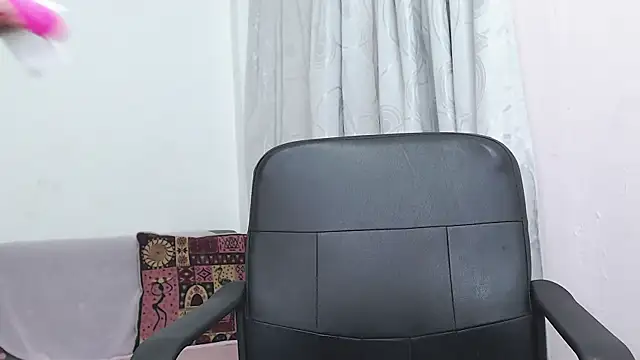 jade nassar online show from January 12, 1:45 am