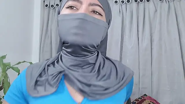 jade nassar online show from March 28, 1:34 pm