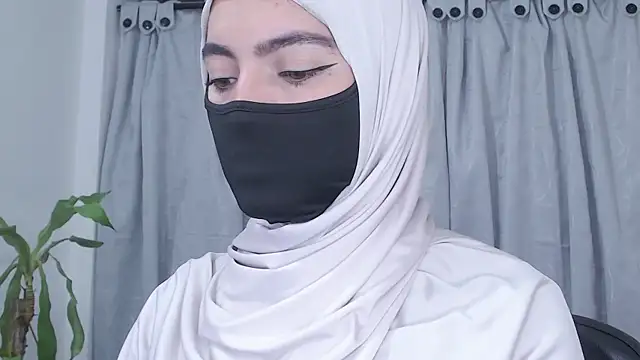 jade nassar online show from March 3, 12:06 am