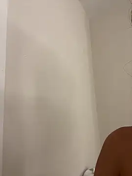 Snapshot of jade_nassar chatting on October 22, 1:10 pm jade nassar online show from October 22, 1:10 pm