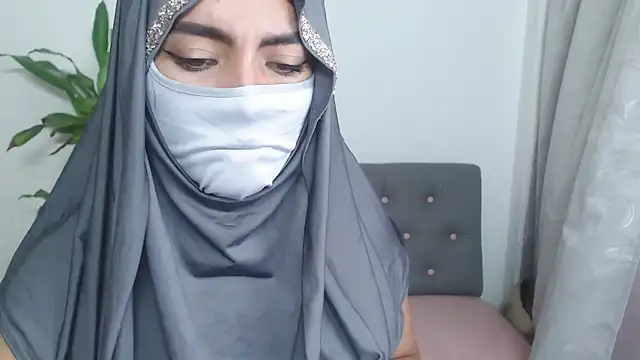 Snapshot of jade_nassar chatting on November 4, 11:41 pm jade nassar online show from November 4, 11:41 pm