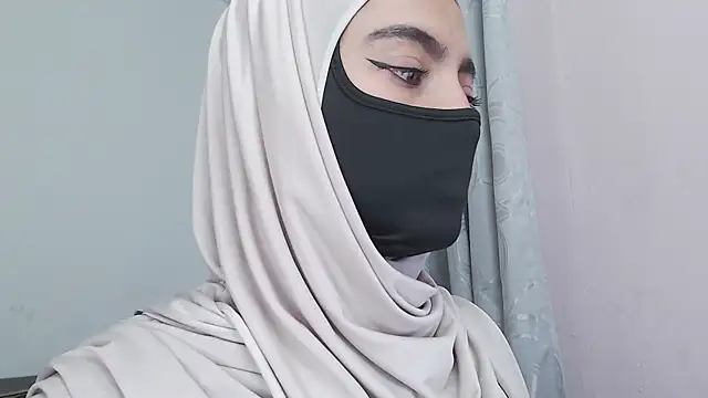 jade nassar online show from January 13, 7:51 pm