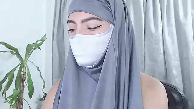 jade nassar online show from February 12, 6:07 pm