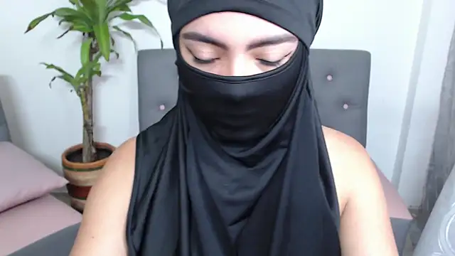 Snapshot of jade_nassar chatting on October 13, 11:56 am jade nassar online show from October 13, 11:56 am