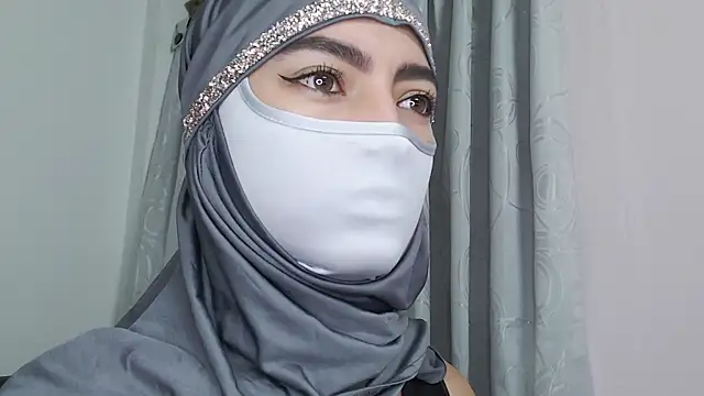 Snapshot of jade_nassar chatting on November 25, 12:16 pm jade nassar online show from November 25, 12:16 pm