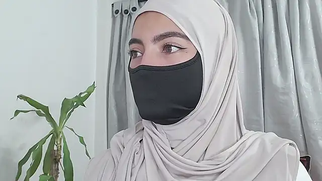 jade nassar online show from February 11, 9:36 pm