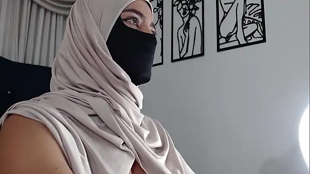 Snapshot of jade_nassar chatting on October 5, 11:39 pm jade nassar online show from October 5, 11:39 pm