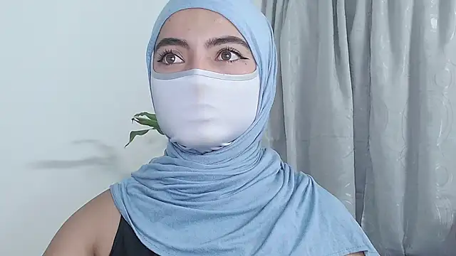 jade nassar online show from February 21, 12:01 am