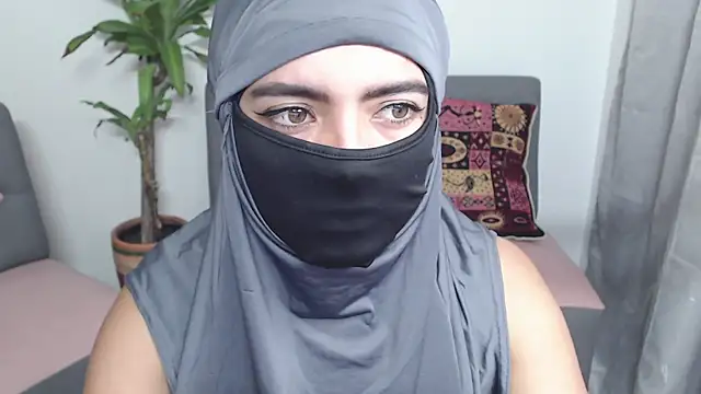 Snapshot of jade_nassar chatting on October 9, 11:38 pm jade nassar online show from October 9, 11:38 pm