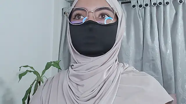 jade nassar online show from March 9, 8:56 pm