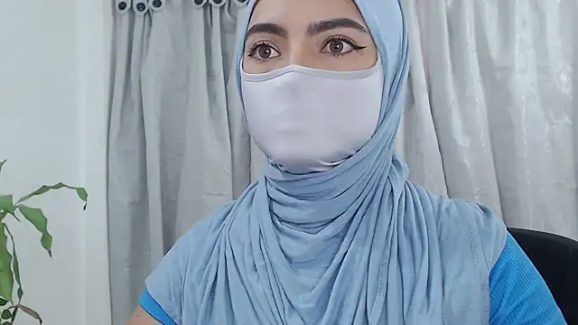 jade nassar online show from April 7, 10:55 pm