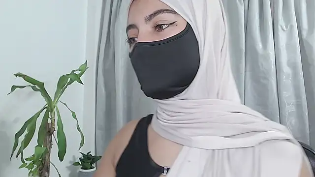 jade nassar online show from February 13, 6:52 pm