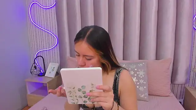 SamanthaPeachss online show from November 14, 12:09 pm