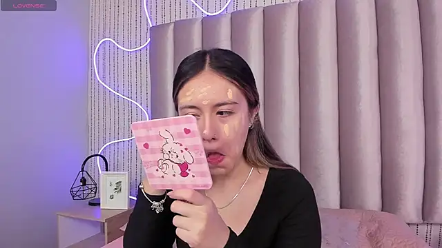 SamanthaPeachss online show from February 2, 1:21 pm