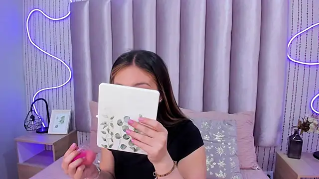 SamanthaPeachss online show from November 11, 11:49 am