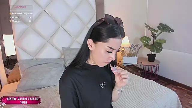 Megan DH online show from September 18, 1:47 pm