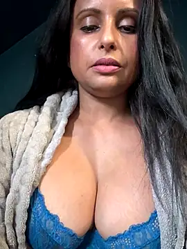 Angelaarayexx online show from October 15, 12:02 pm