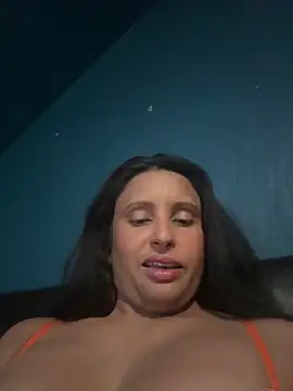 Angelaarayexx online show from April 30, 1:18 pm