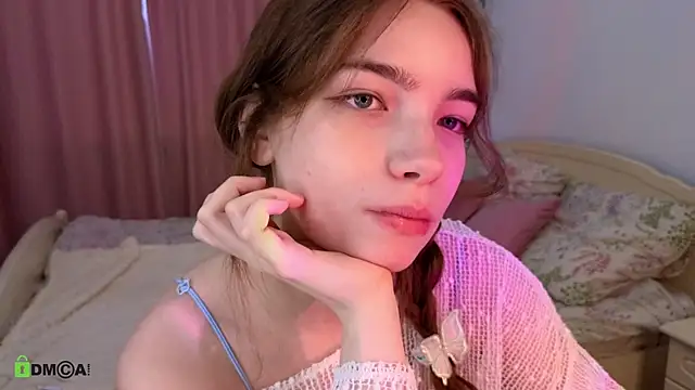 Evi Brook online show from April 18, 1:24 pm